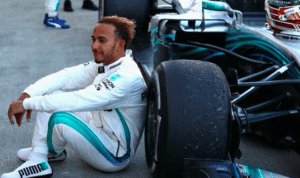 Read more about the article Hamilton moves closer to fifth title