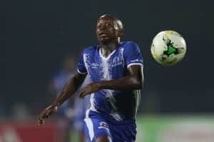 Read more about the article Ndlovu in Sundowns u-turn, Pirates now front-runners