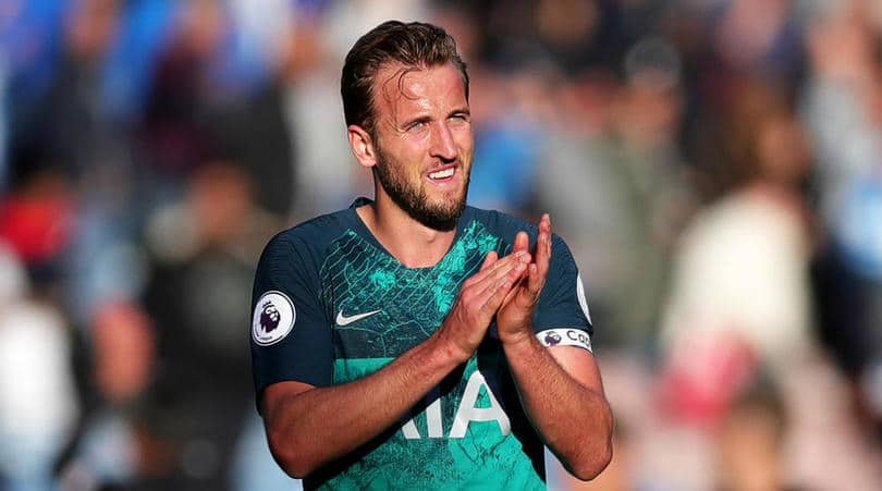 You are currently viewing Tottenham must win trophies to keep Kane, says Ferdinand