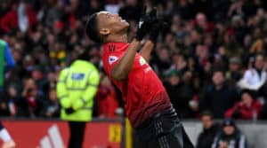 Read more about the article Martial stars as Man United edge Everton