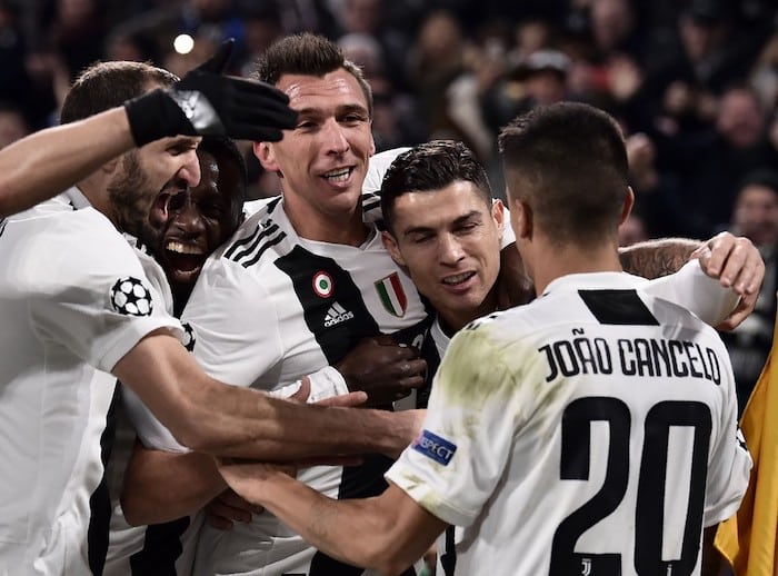 You are currently viewing Juventus edge Valencia to advance to Champions League last-16