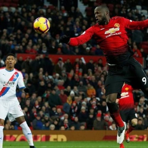 Man Utd held at home by Palace