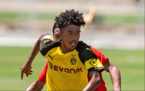 Read more about the article Saffas: SA teenage sensation signs for German giants Dortmund
