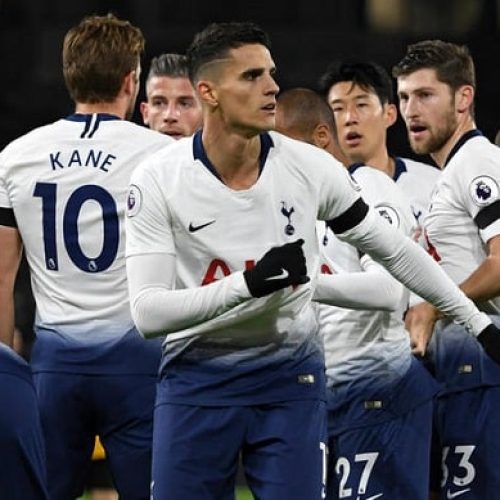 Spurs edge Wolves in thrilling affair