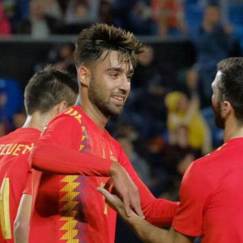 Debutant Mendez fires Spain past Bosnia