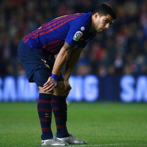 Suarez out for two weeks as Barcelona suffer treble injury blow