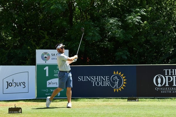 You are currently viewing Oosthuizen off with biggest threats