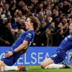 Chelsea down Man City