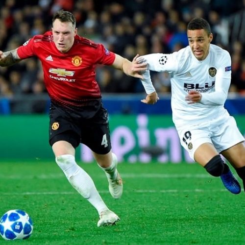 Man Utd slump to defeat against Valencia