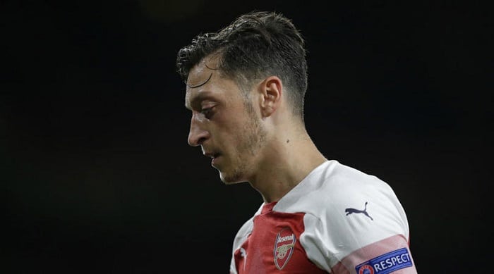 You are currently viewing Ozil doubtful for Man Utd clash