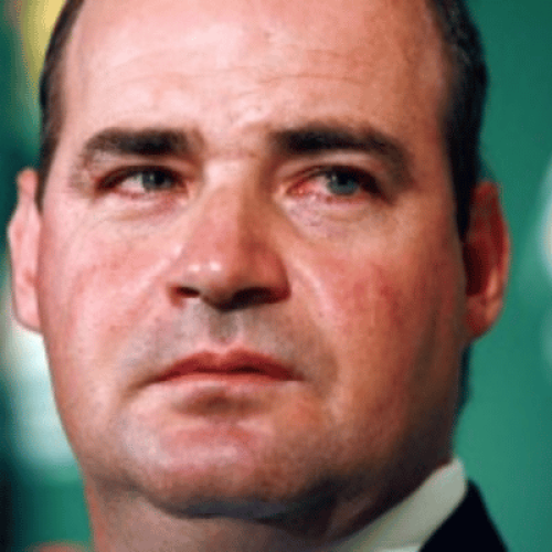Mickey Arthur bites bullet on dissent charge