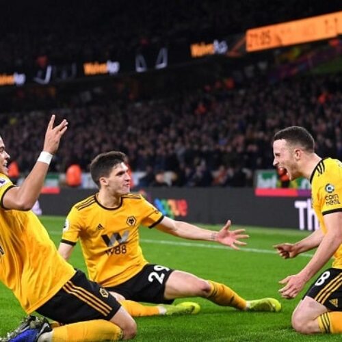 Wolves stun lacklustre Chelsea