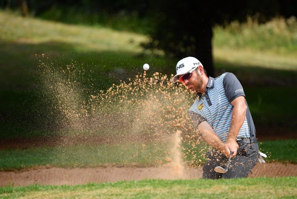 You are currently viewing Sublime Oosthuizen lays down marker