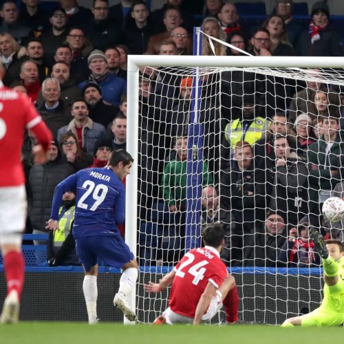 Morata sends Chelsea into FA Cup fourth round