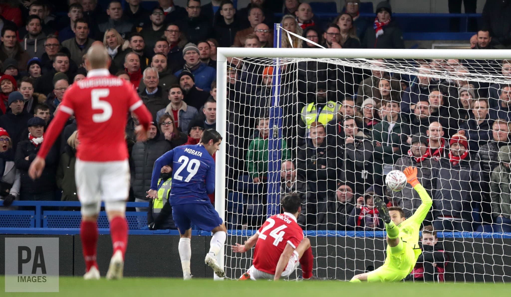 You are currently viewing Morata sends Chelsea into FA Cup fourth round