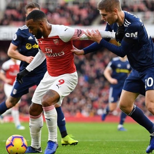 Arsenal thump hapless Fulham