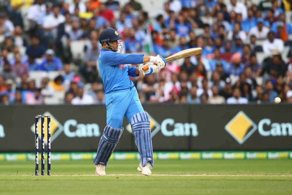 You are currently viewing Dhoni sees India romp home in series clincher