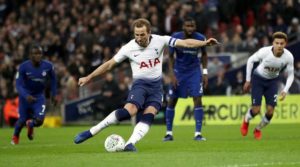 Read more about the article Kane gives Spurs slender advantage