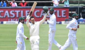 Read more about the article De Kock ends century drought