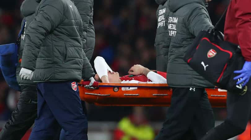 You are currently viewing Arsenal’s Bellerin out for season with ACL rupture