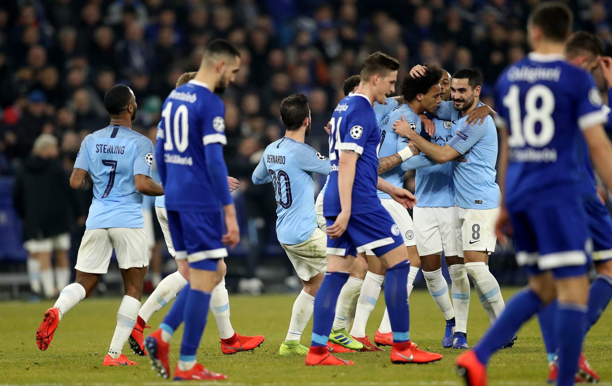 You are currently viewing 10-man City strike late through Sane,Sterling