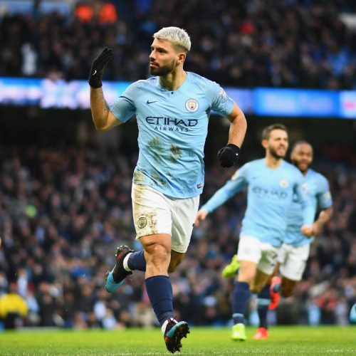 Aguero stars as Man City bounce back