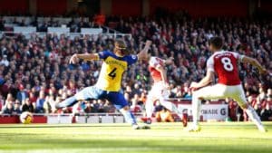 Read more about the article Lacazette, Mkhitaryan send Arsenal fourth