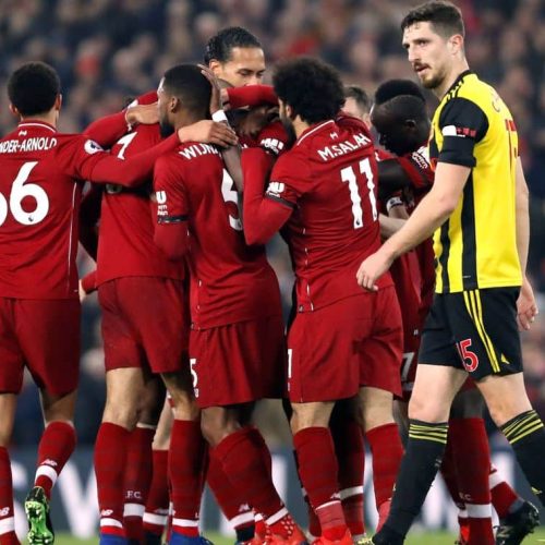 Marvellous Mane stars as rampant Liverpool stay top