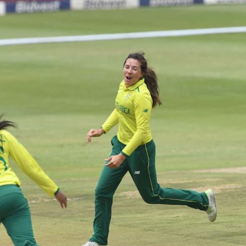 Luus helps Proteas Women clinch series