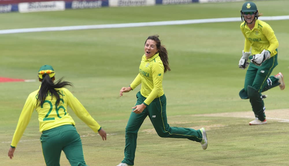 You are currently viewing Luus helps Proteas Women clinch series