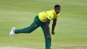 Read more about the article Proteas unchanged, bowl first
