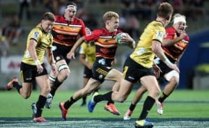 Read more about the article Chiefs, Hurricanes share the spoils