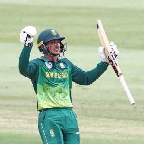De Kock on fire again with masterful century