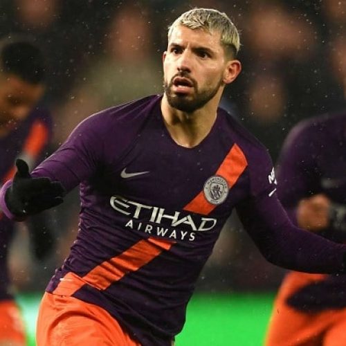 Aguero to honour Man City contract