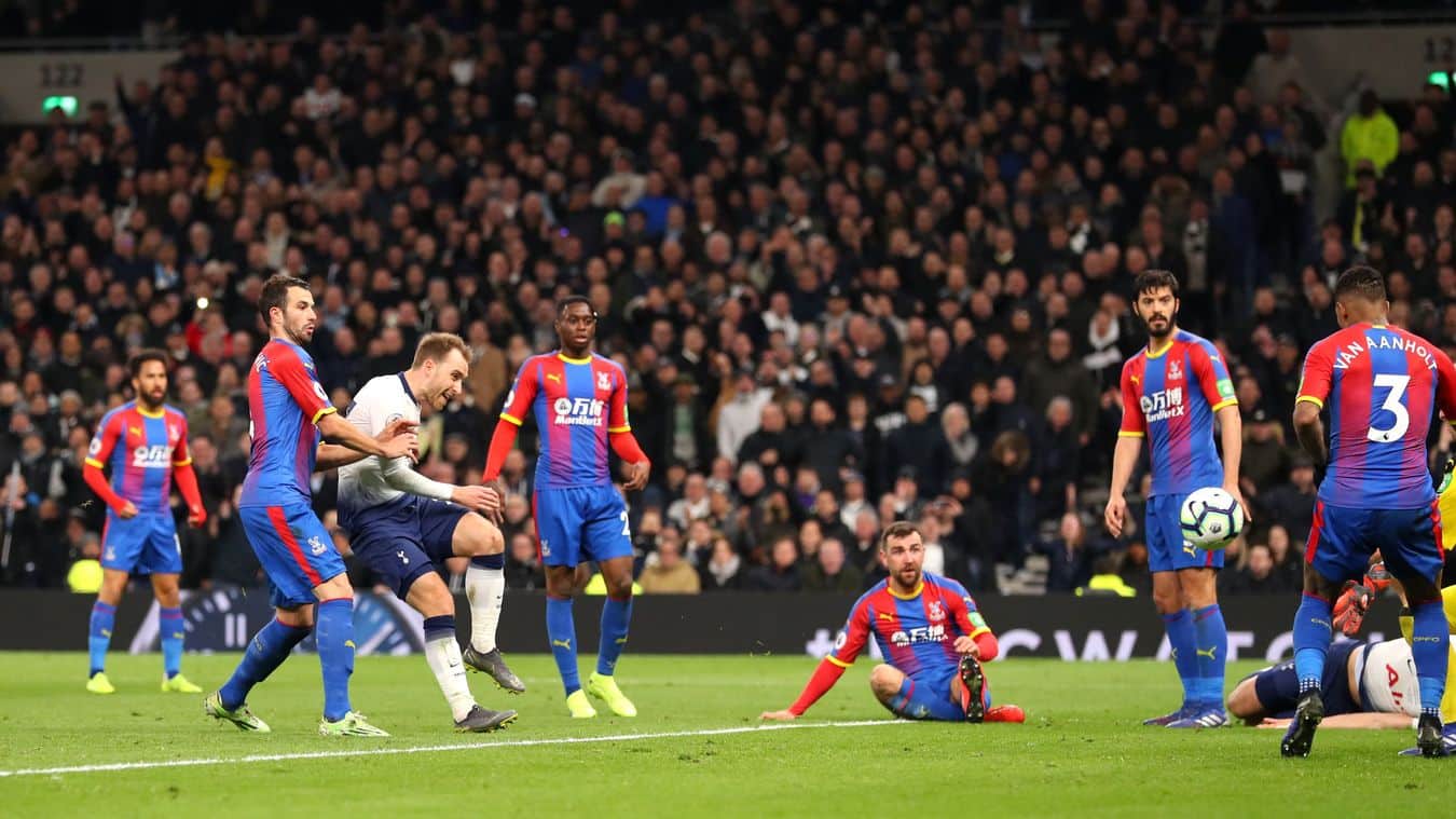 You are currently viewing Spurs open new stadium with routine win