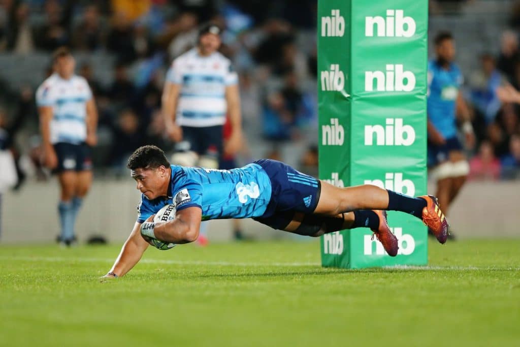 You are currently viewing Blues hold off Waratahs