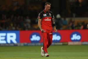 Read more about the article Injured Steyn heads home