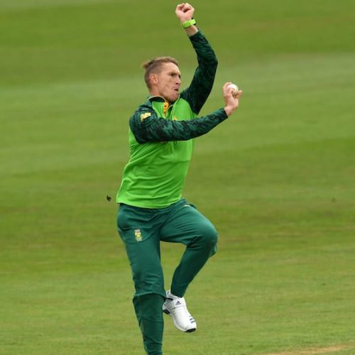 Proteas bowl first in World Cup opener