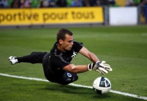 Read more about the article Pirates sign French goalkeeper Joris Delle