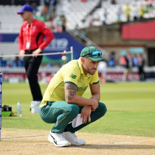 Du Plessis vows to fight on