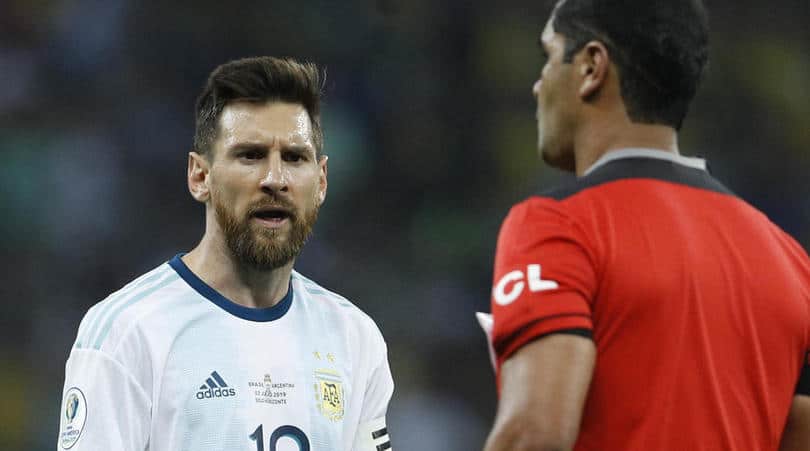 You are currently viewing Messi accuses referee of favouring Brazil in Copa America semi-final