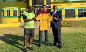 Read more about the article Mosimane wants to learn from former Barcelona man at Sundowns