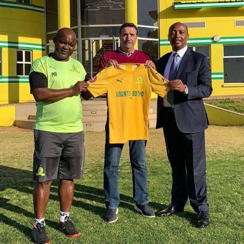 Mosimane wants to learn from former Barcelona man at Sundowns