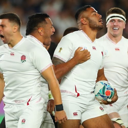 England dethrone sloppy All Blacks