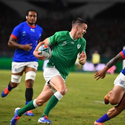 Sexton steers 14-man Ireland into quarters