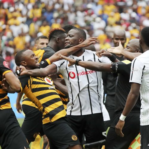 Football is a contact sport – Middendorp on physical Soweto derby