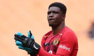 Read more about the article Akpeyi returns from injury to challenge Khune for No 1 spot at Chiefs