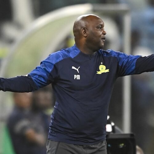 Mosimane not giving up on catching Chiefs