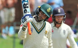 Read more about the article Innings defeat for SA despite tail-end entertainment