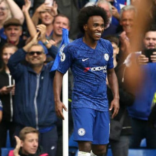 Barcelona prepare late transfer bid for Chelsea’s Willian – report